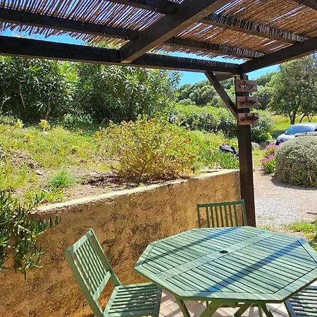 Сasa de vacaciones Caseddu T2 N 14, Alba Rossa Avec Piscine Chauffee